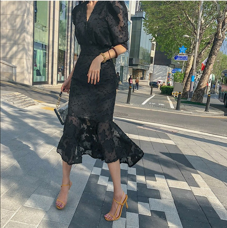 https://fulmo-img-server.com/flower-fashion-factory/33c23dba-0cf5-4a37-bc22-0d6e405877c5.jpg