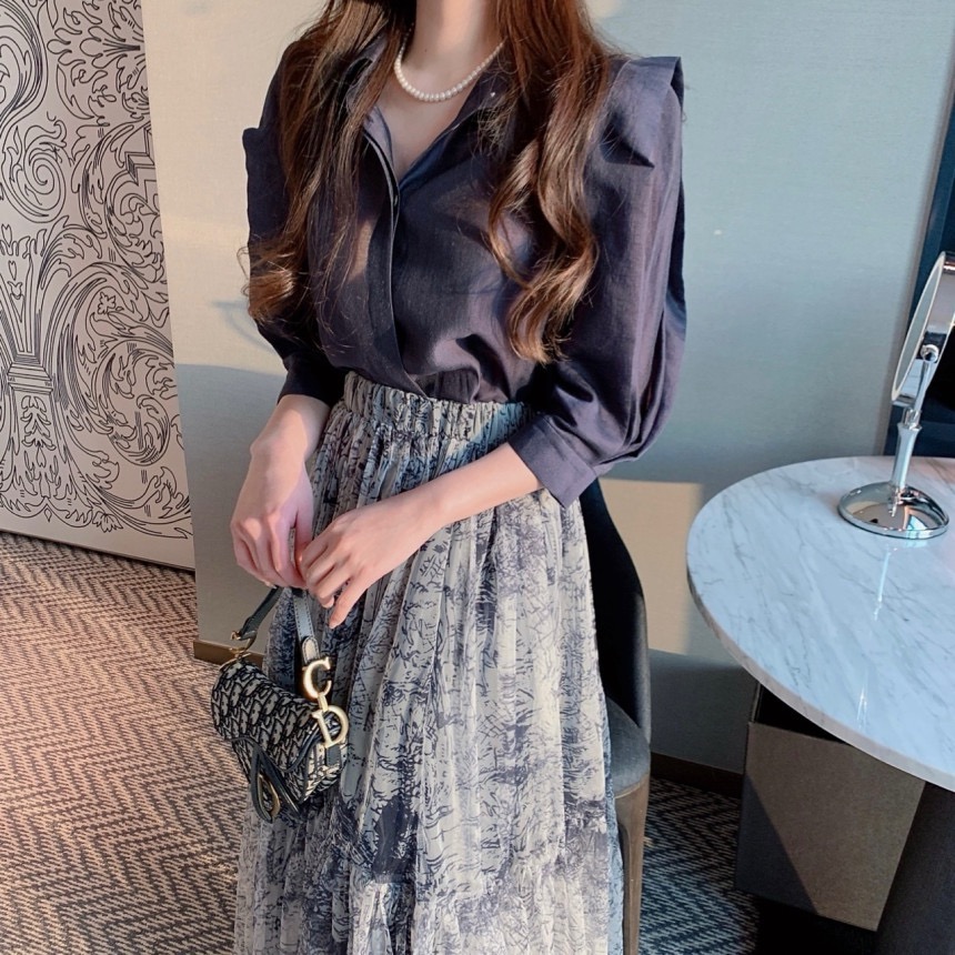 https://fulmo-img-server.com/flower-fashion-factory/3431bc3c-d990-47db-bfd3-0c21d5223f62.jpg