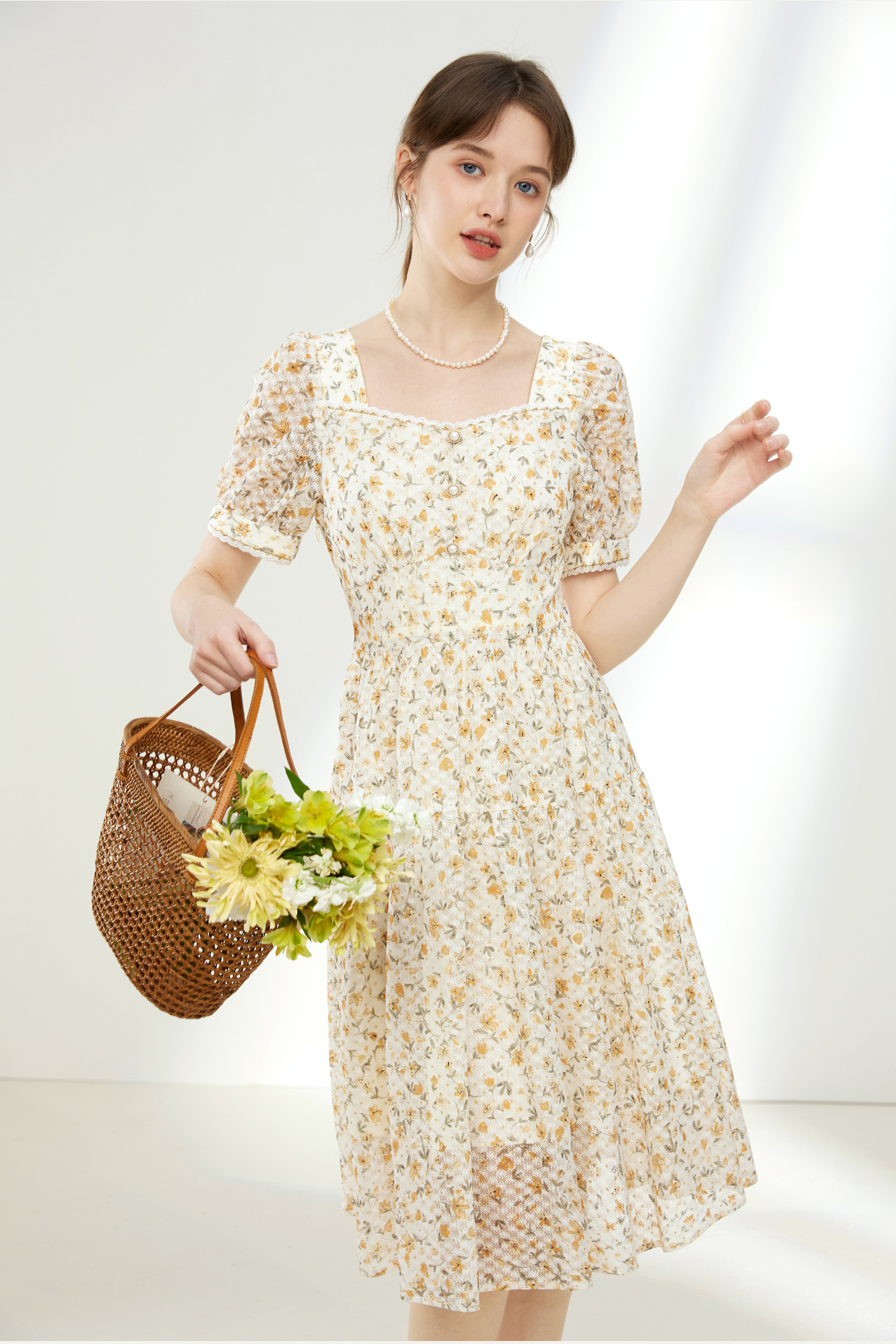 花柄 ファッション 優美な小花柄スクエアネックワンピース