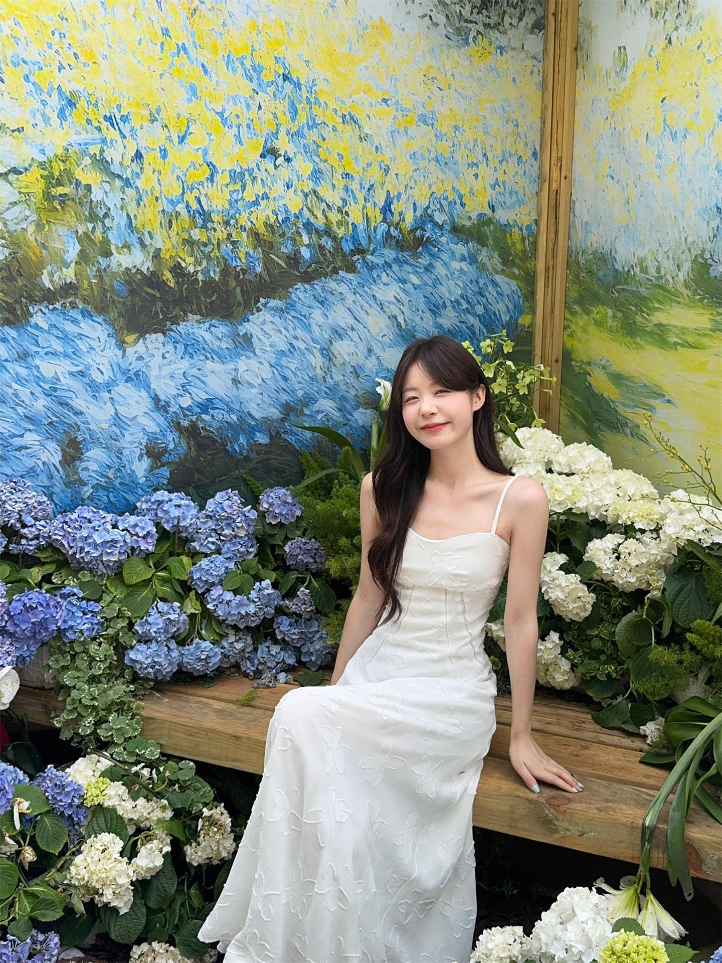 https://fulmo-img-server.com/flower-fashion-factory/3611857e-0f0d-47b3-b4d1-04cab7b1c2ee.jpg