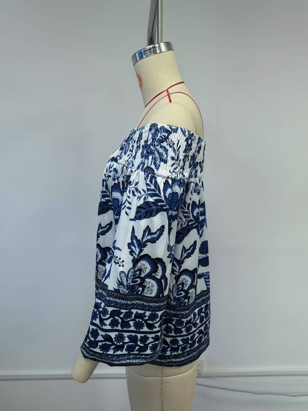 花柄 ファッション 陶磁器風華やかオフショルダーチュニック