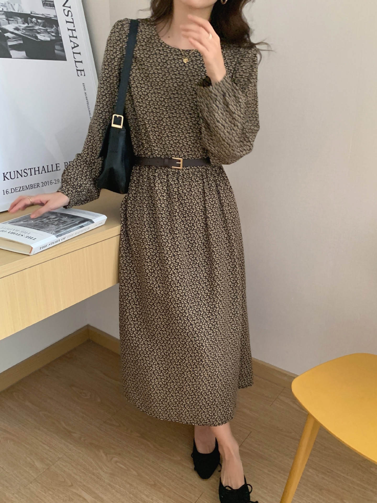 花柄 ファッション 初秋 小花柄 ベルト付き ロングワンピース レディース