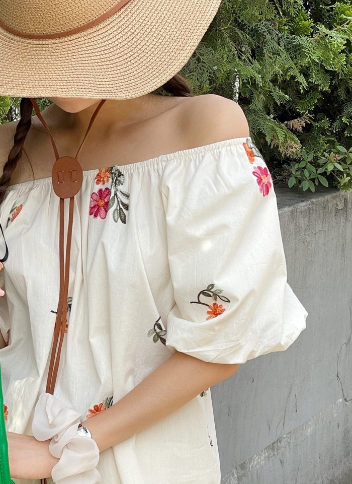 https://fulmo-img-server.com/flower-fashion-factory/38f35c90-6372-42fb-b925-ef0f23f25a75.jpg