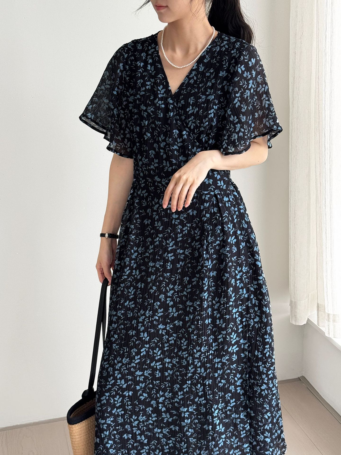 花柄 ファッション 優美な小花柄フレア袖ワンピース