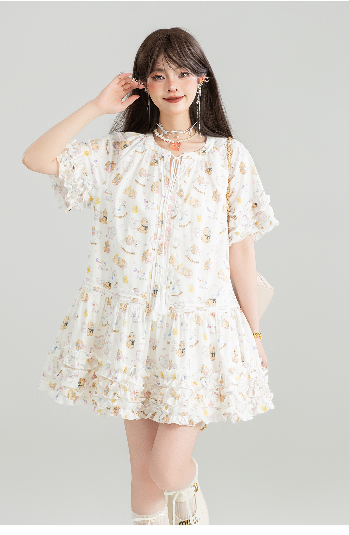 https://fulmo-img-server.com/flower-fashion-factory/3d95d124-b7ef-4874-95c6-f6cf5c12e23e.jpg