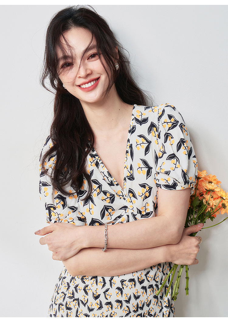 花柄 ファッション 優美な木の実模様 カシュクールワンピース