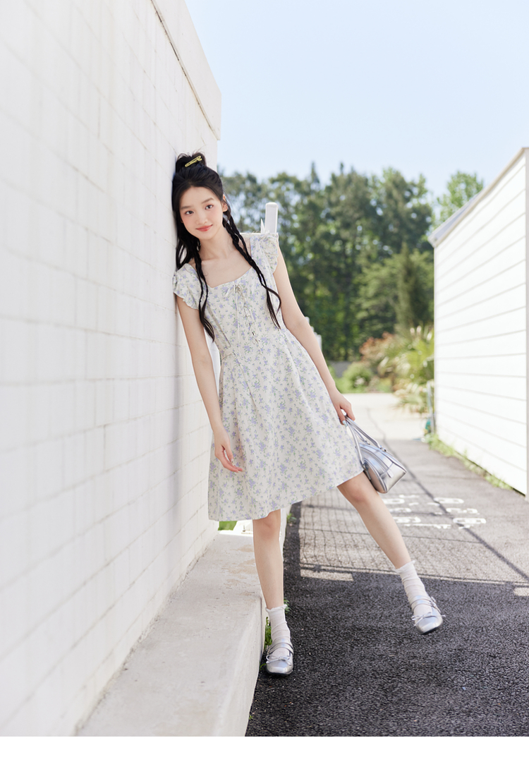 https://fulmo-img-server.com/flower-fashion-factory/45d7dd58-0ecf-48f0-b91d-0c8a9ededf61.jpg