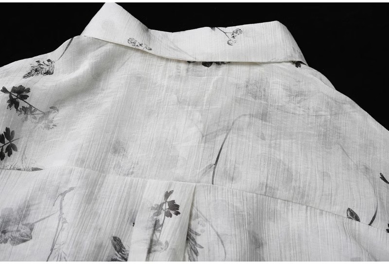 https://fulmo-img-server.com/flower-fashion-factory/496d8920-1800-413f-ad51-dc8185a86afe.jpg
