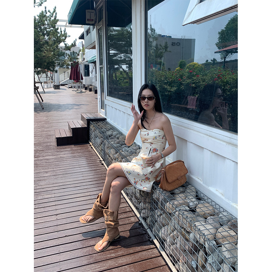 https://fulmo-img-server.com/flower-fashion-factory/4a31e48f-651d-4ca6-a8ab-73fde6fe7648.jpg