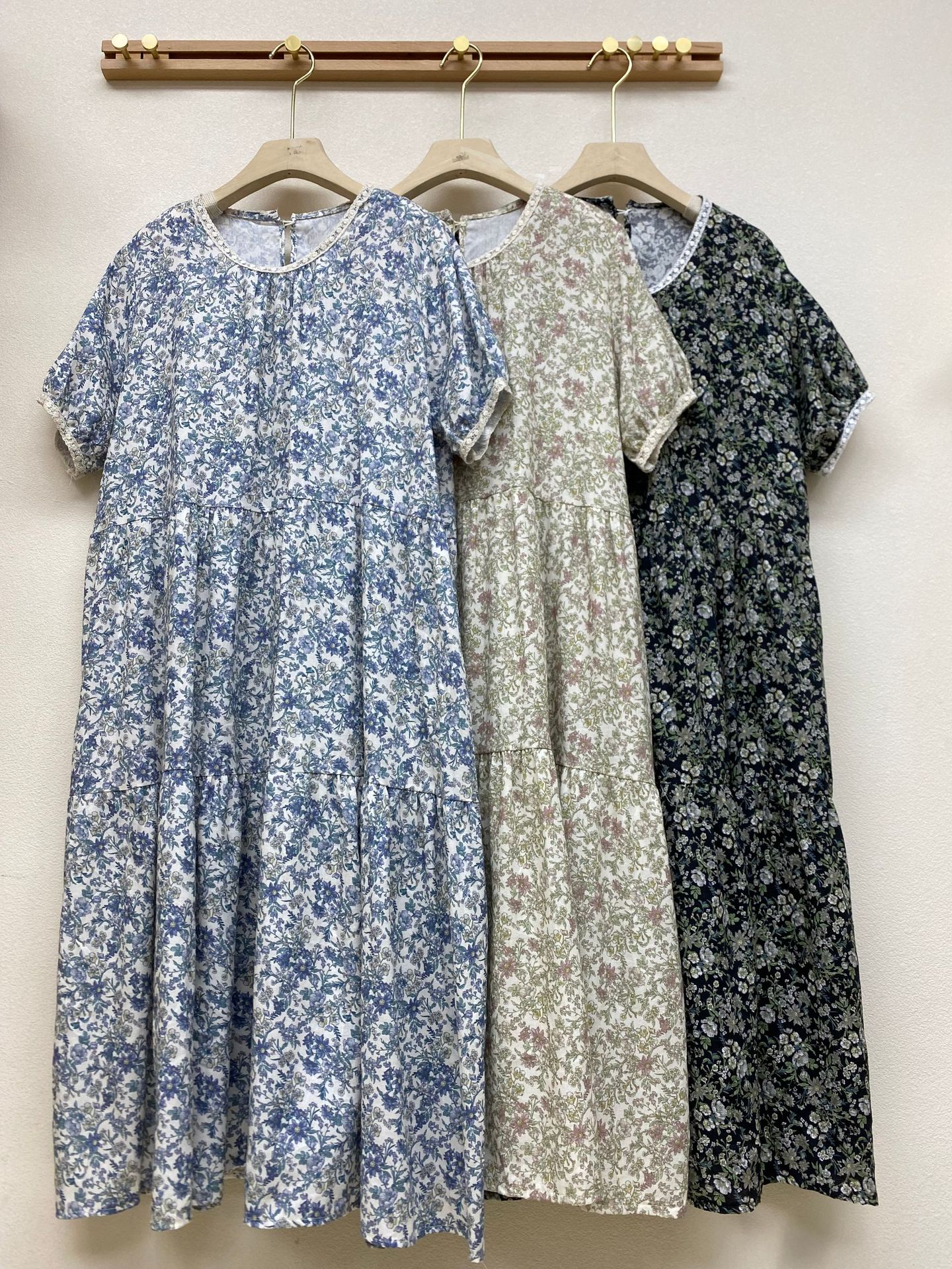 https://fulmo-img-server.com/flower-fashion-factory/4cd0a51c-ea4f-4a85-83f8-ad181f0eb867.jpg
