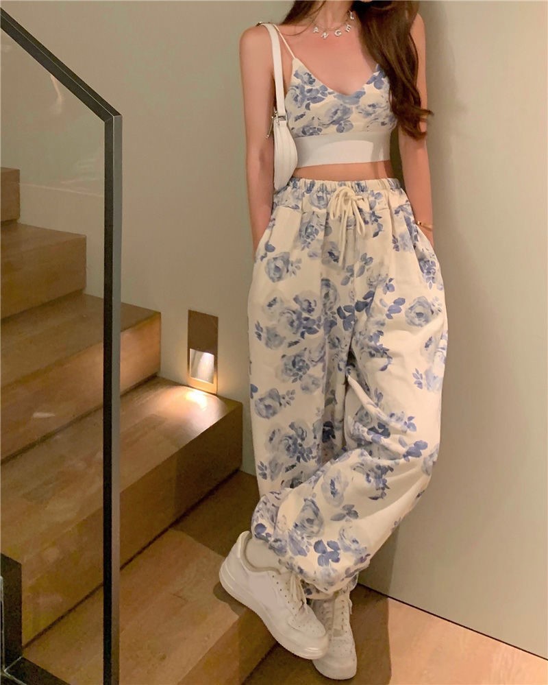 https://fulmo-img-server.com/flower-fashion-factory/5097f3e0-87b9-47af-a28a-6f19c6f1d82b.jpg