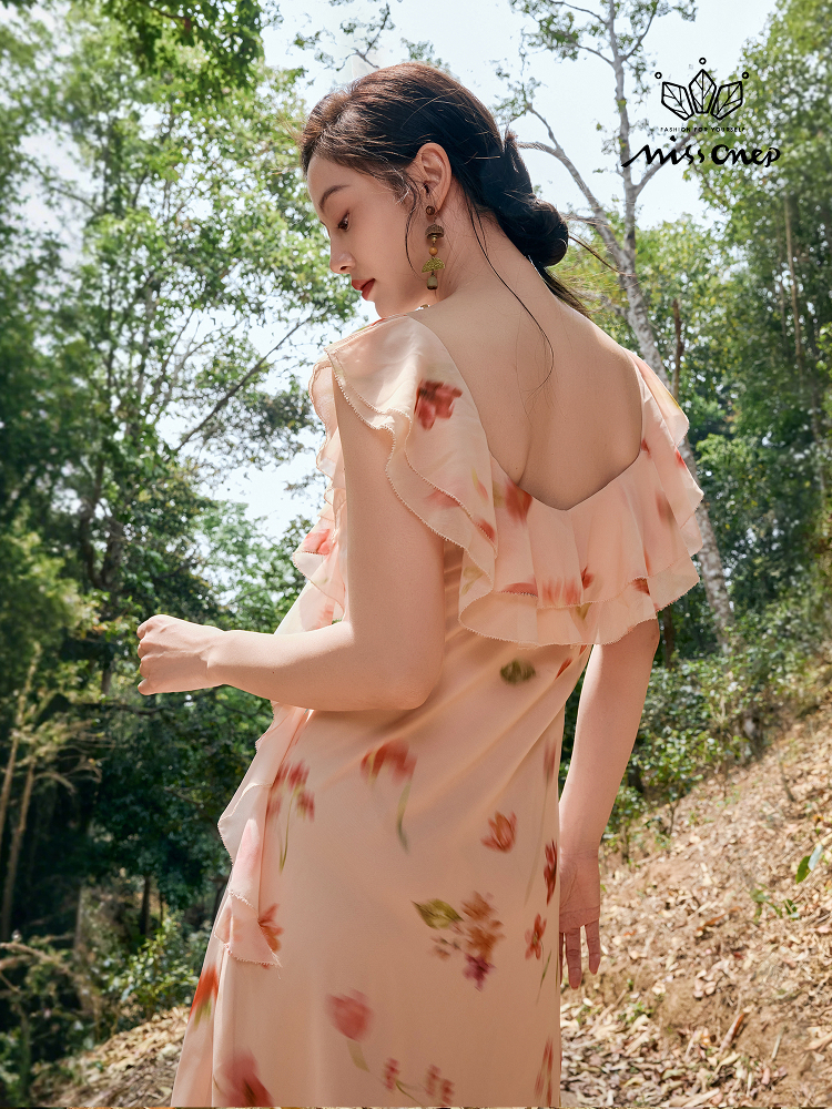 https://fulmo-img-server.com/flower-fashion-factory/50d374d7-2f60-45dc-866b-8420103cdc82.jpg