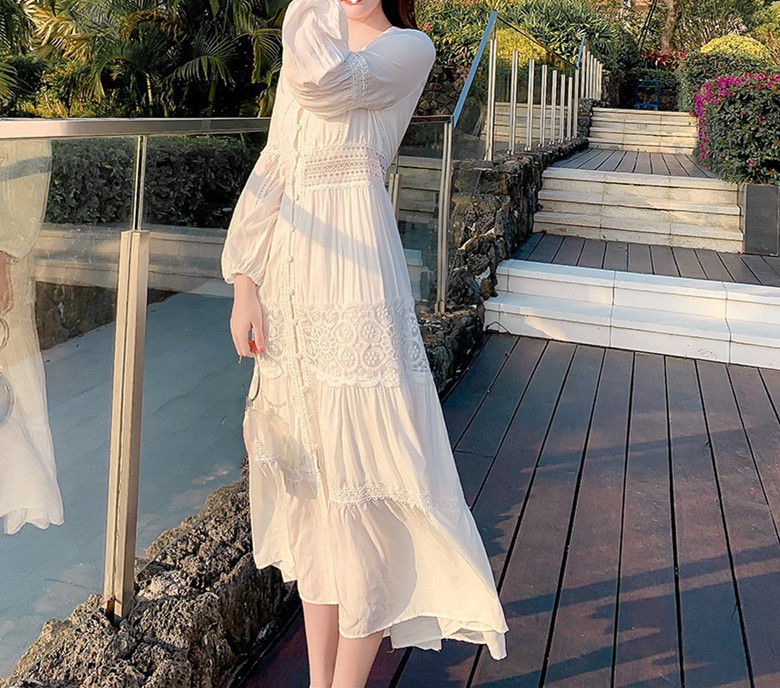 https://fulmo-img-server.com/flower-fashion-factory/5588716d-ed65-4569-b111-4c4659f36385.jpg