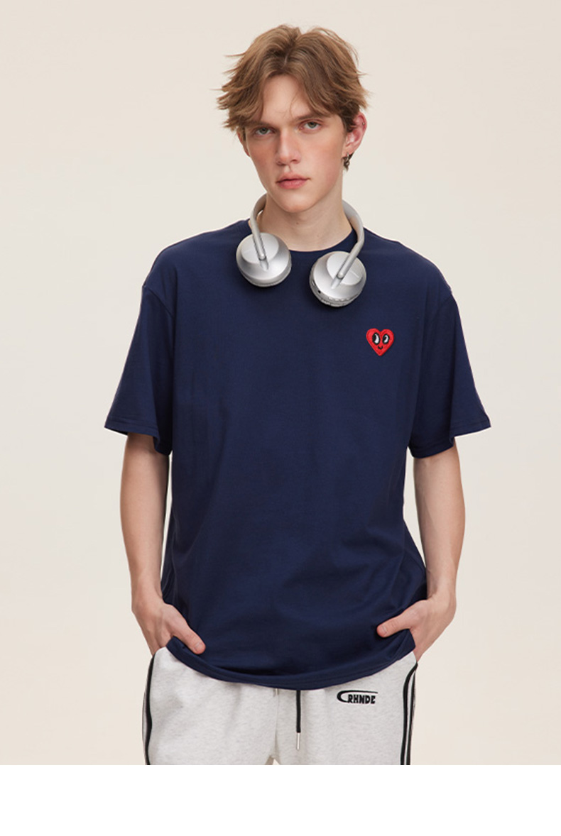 花柄 ファッション 心モチーフ 花柄ワンポイントTシャツ