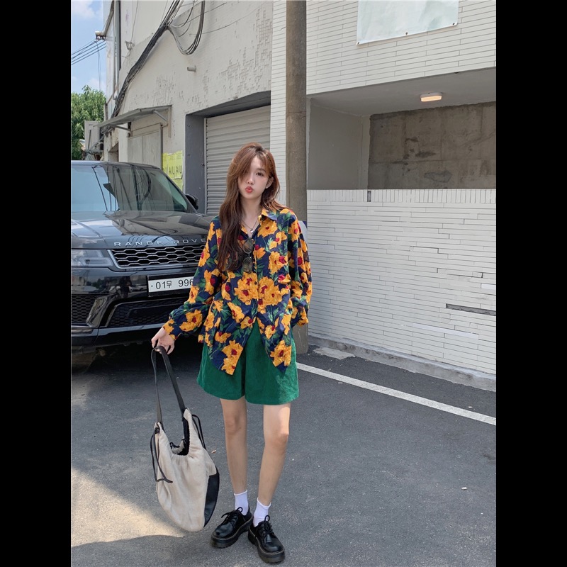 https://fulmo-img-server.com/flower-fashion-factory/567af3a0-e700-4a63-ad5d-0066c952c68e.jpg