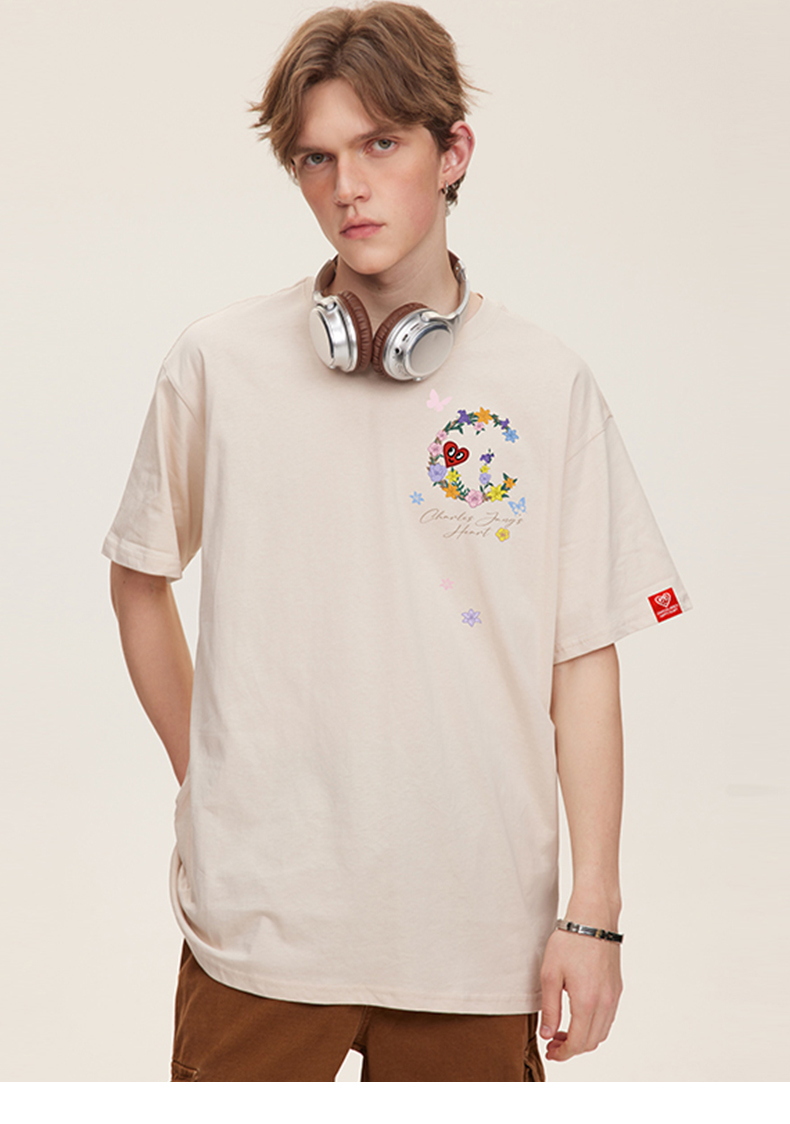 https://fulmo-img-server.com/flower-fashion-factory/5768998d-75fe-4c25-a378-78acfa69cd05.jpg