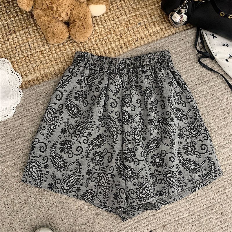 花柄 ファッション 優美な唐草模様のワイドショートパンツ