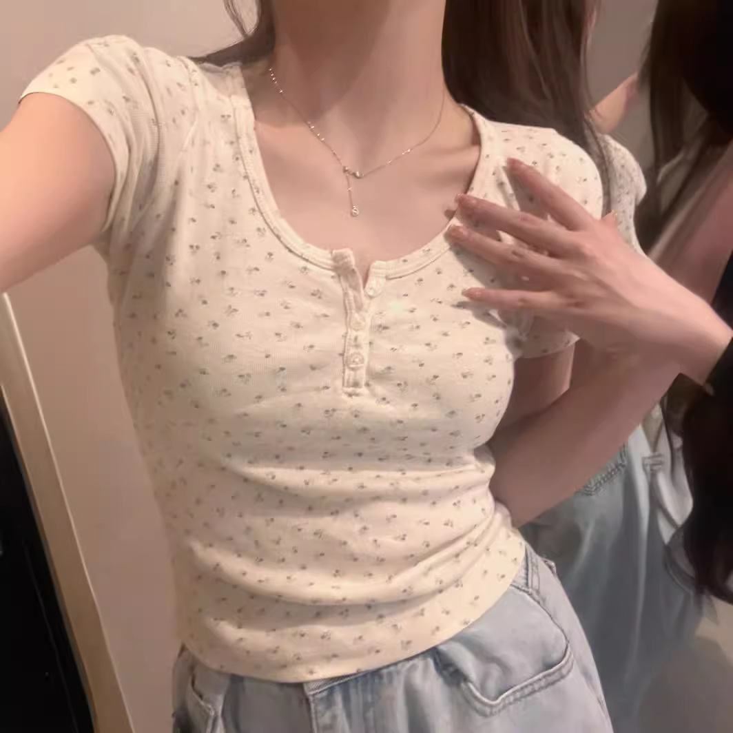 花柄 ファッション 小花柄フロントボタンリブTシャツ
