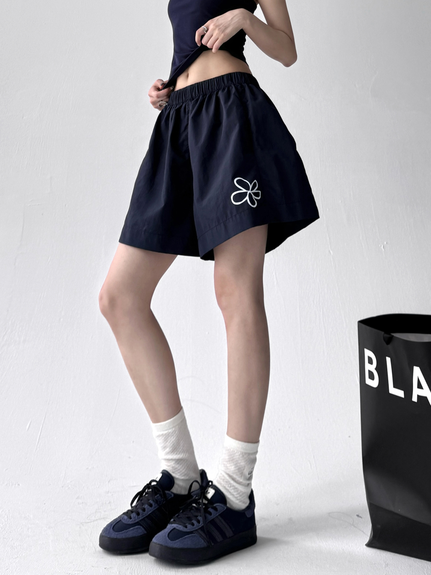 https://fulmo-img-server.com/flower-fashion-factory/6160bbec-5bc9-47a2-abe8-967da5e8a207.jpg