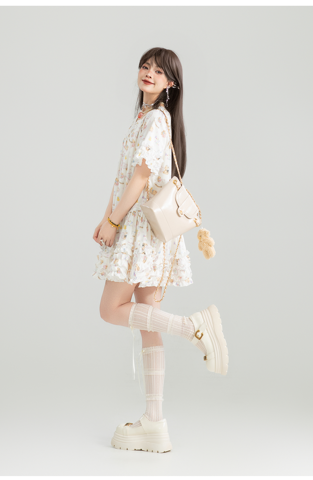 https://fulmo-img-server.com/flower-fashion-factory/686b782f-3acf-4452-8534-7975aad9f531.jpg