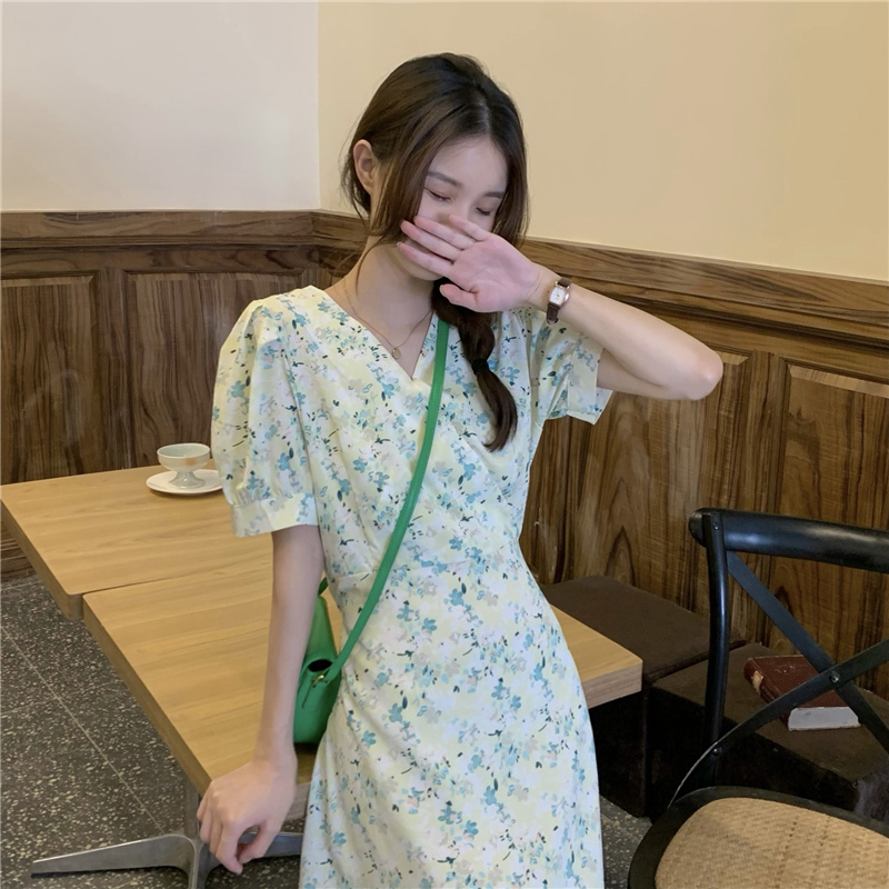 https://fulmo-img-server.com/flower-fashion-factory/6c59c2d0-92bb-495b-86d6-fbf34ccfe9e8.jpg