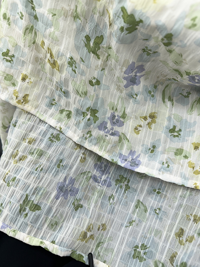 https://fulmo-img-server.com/flower-fashion-factory/6e52ddd2-ebba-4bd8-891f-1bf1951c15cd.jpg