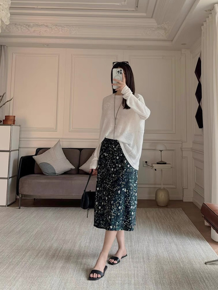 https://fulmo-img-server.com/flower-fashion-factory/702a736f-0bdd-4d6f-ae38-e465476e7b39.jpg
