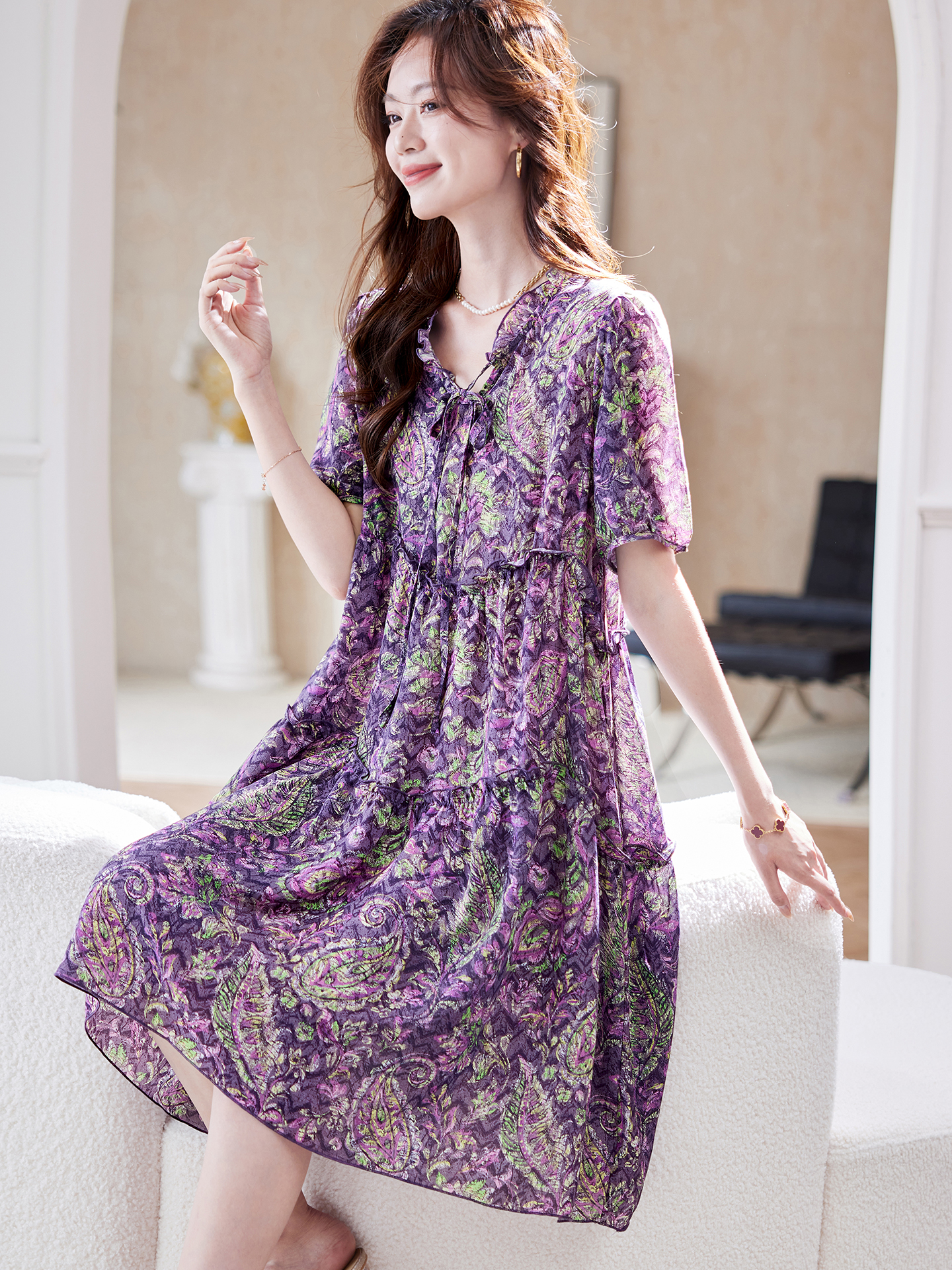 https://fulmo-img-server.com/flower-fashion-factory/7543095f-6857-45b5-8dd6-6fbc17ea53c5.jpg