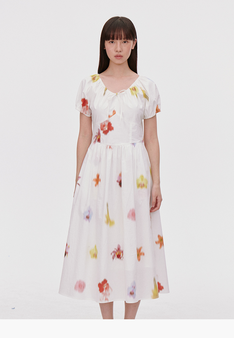 https://fulmo-img-server.com/flower-fashion-factory/75eac252-33d5-47fd-b67c-c8544b6986aa.jpg
