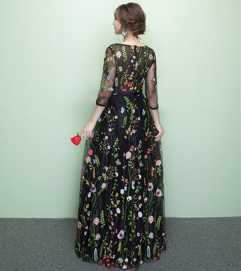 https://fulmo-img-server.com/flower-fashion-factory/767c28a8-4ec8-4600-9615-dd97bc2e25b8.jpg