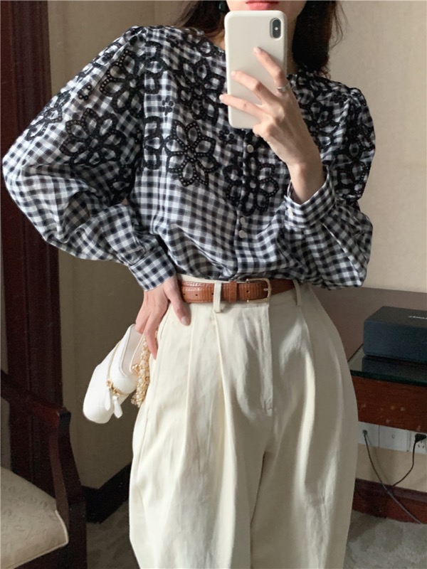 https://fulmo-img-server.com/flower-fashion-factory/79bc8550-eb63-4b92-b57b-644d81bef666.jpg
