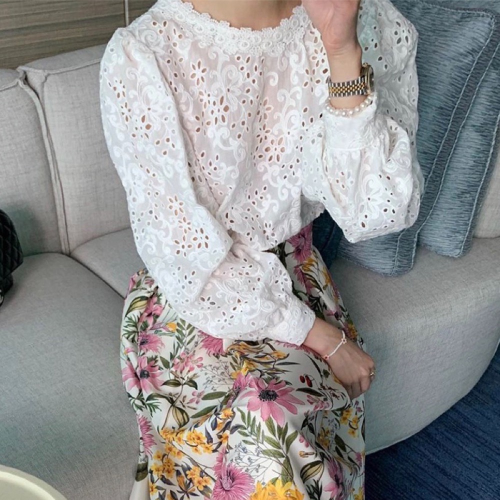 https://fulmo-img-server.com/flower-fashion-factory/79d1debc-fbd9-4f8f-858a-7b882bd5ccde.jpg