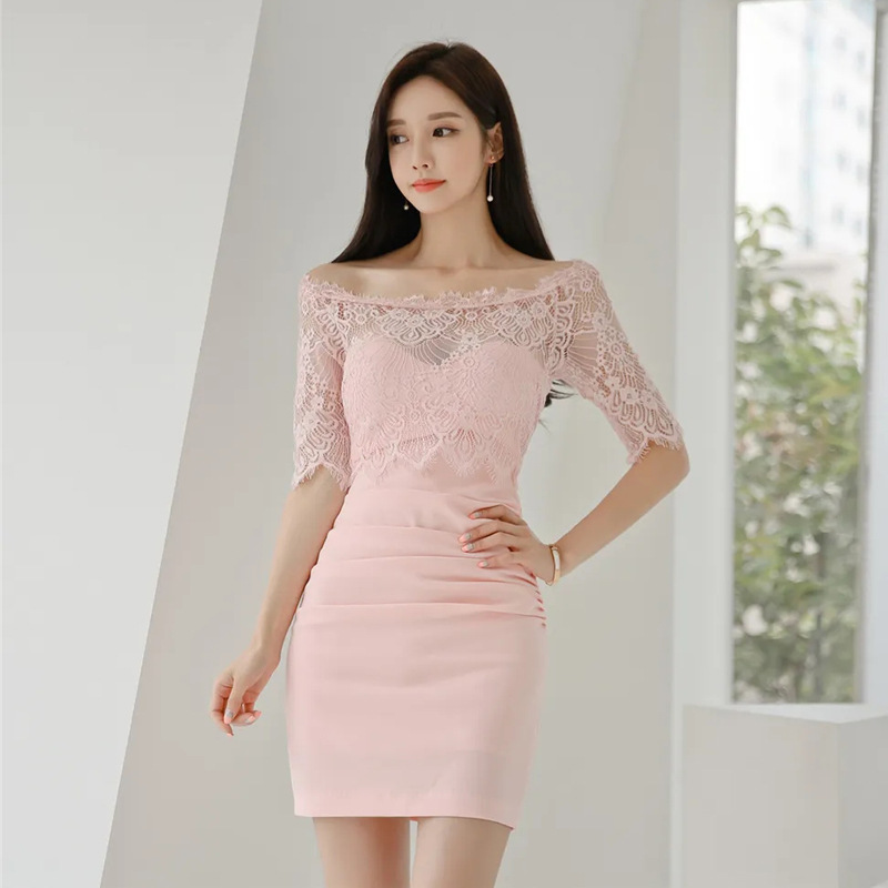 https://fulmo-img-server.com/flower-fashion-factory/7f74c20d-a172-4297-b21d-7c0d52ede87e.jpg