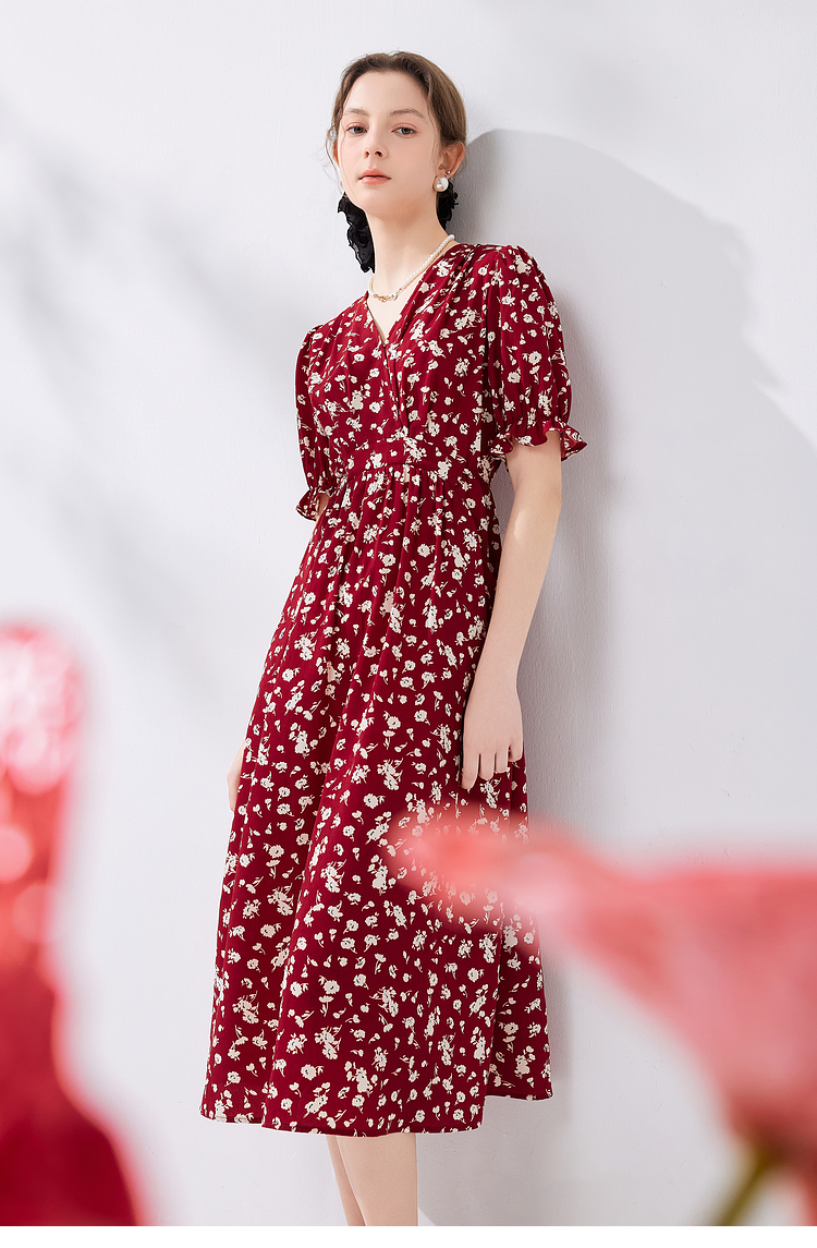 https://fulmo-img-server.com/flower-fashion-factory/826a25c7-4ac1-43aa-9fae-8b1a4e361ae9.jpg