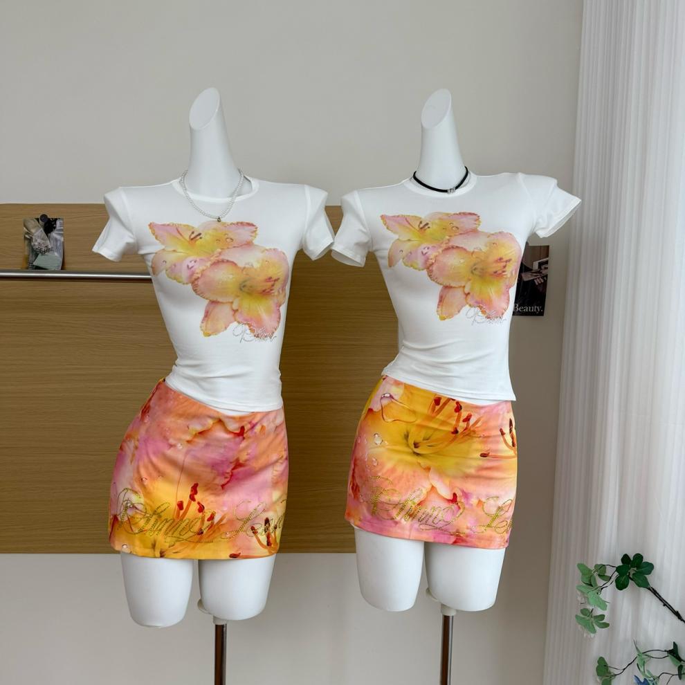 https://fulmo-img-server.com/flower-fashion-factory/834d55e7-3969-4f83-8fcb-8e5b57ef3854.jpg
