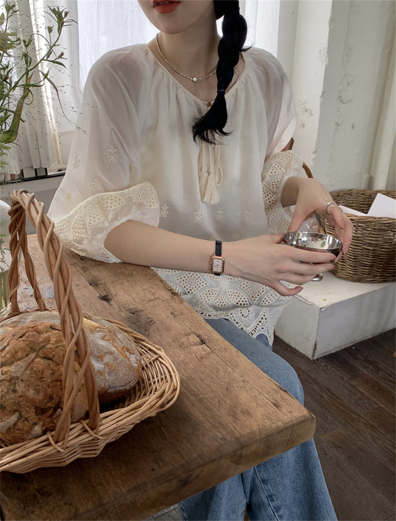 https://fulmo-img-server.com/flower-fashion-factory/8472a854-b04a-4e37-b414-203cd9660246.jpg