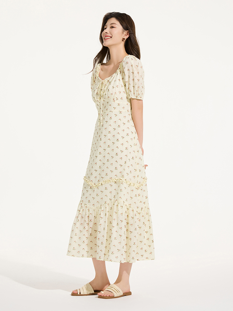 https://fulmo-img-server.com/flower-fashion-factory/84aec7fc-1590-4cf8-9864-7f9a805950dc.jpg