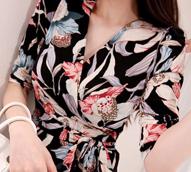 https://fulmo-img-server.com/flower-fashion-factory/86a7fe7a-49a4-494b-9b22-18d8c9da05d6.jpg