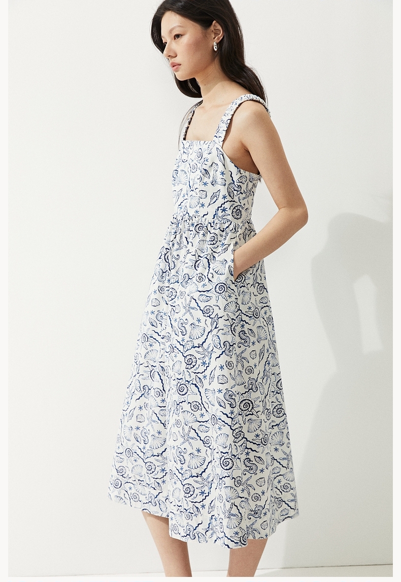 https://fulmo-img-server.com/flower-fashion-factory/87a8085c-8a79-41dc-aac2-52016a609b4d.jpg