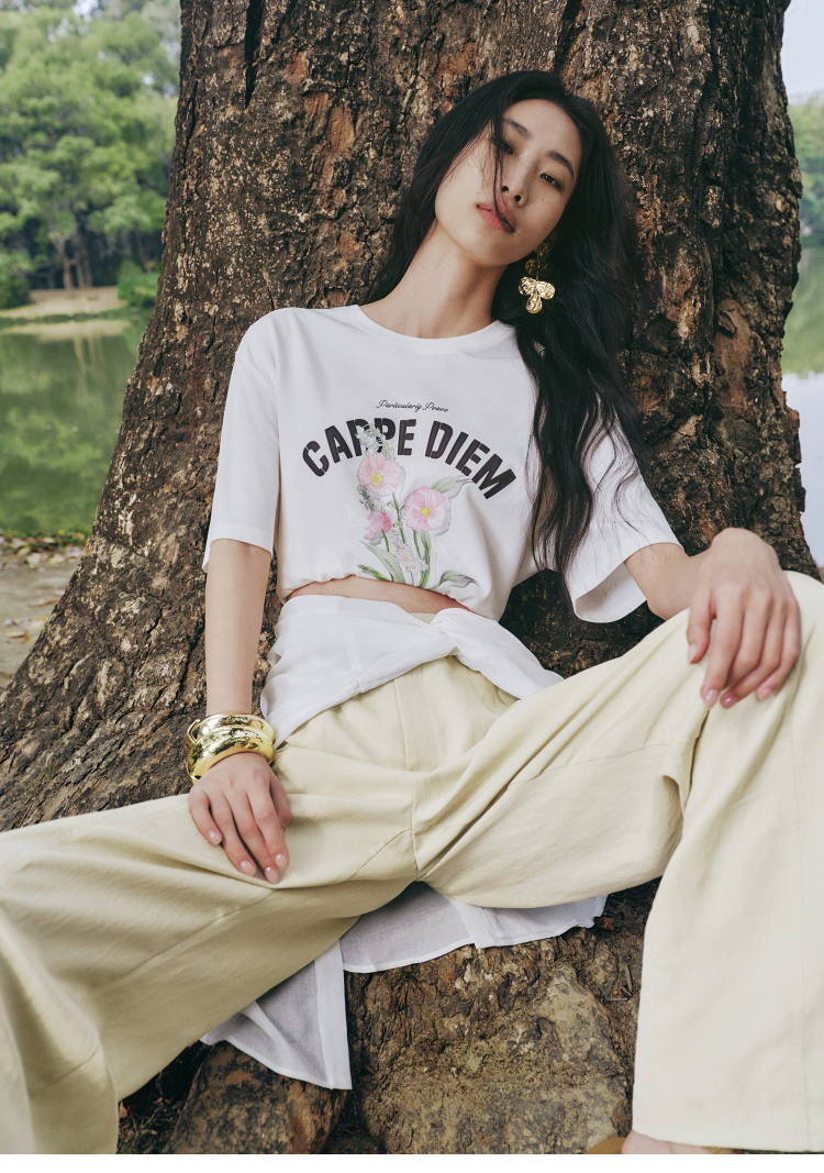 花柄 ファッション 今を楽しむ花束 ゆったりTシャツ