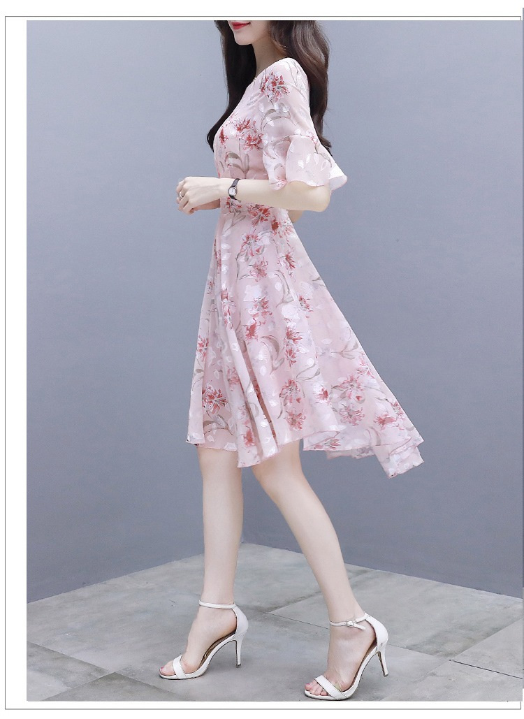https://fulmo-img-server.com/flower-fashion-factory/8deb477d-d5ef-48b1-a80a-877886171efc.jpg