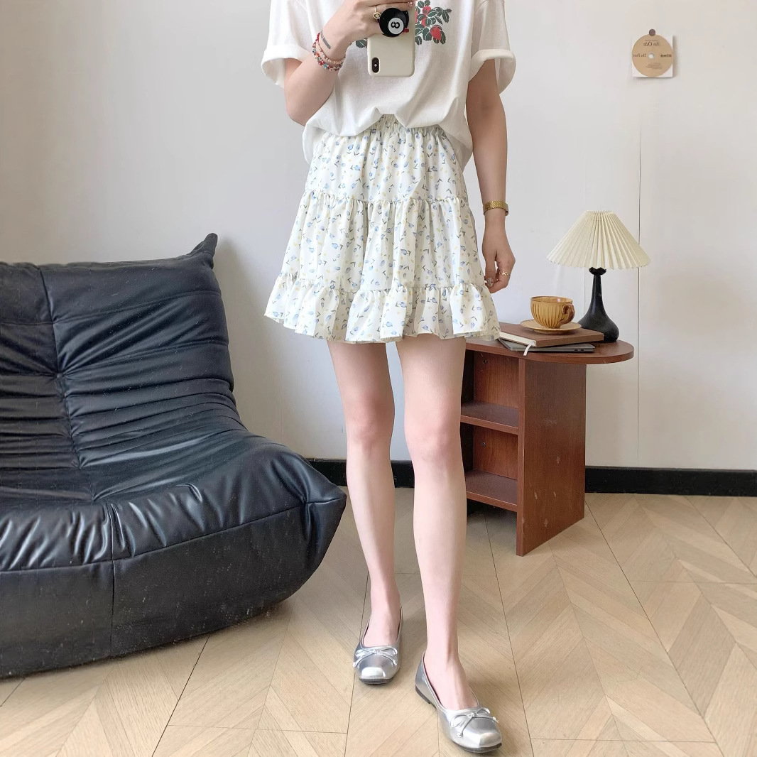 https://fulmo-img-server.com/flower-fashion-factory/90515311-0431-40d2-9f23-98ab6fae9007.jpg