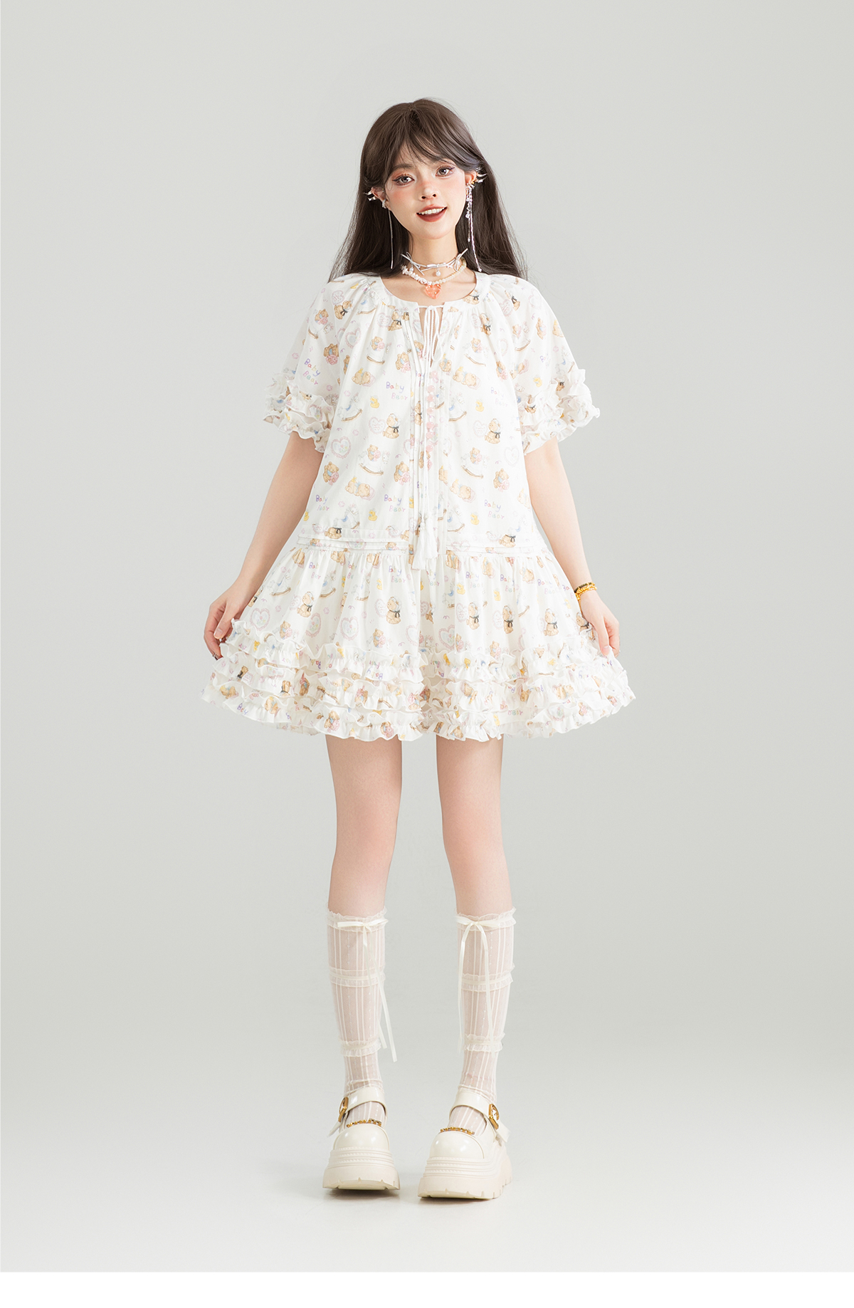 https://fulmo-img-server.com/flower-fashion-factory/93dbde59-fa73-49a9-919d-05b8d6615d9c.jpg