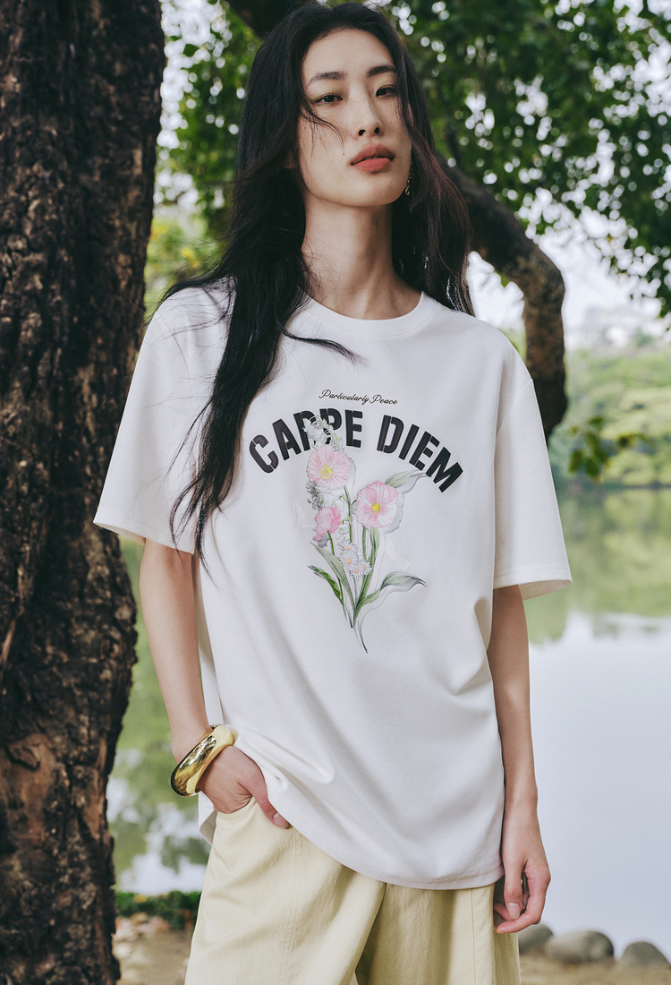 花柄 ファッション 今を楽しむ花束 ゆったりTシャツ