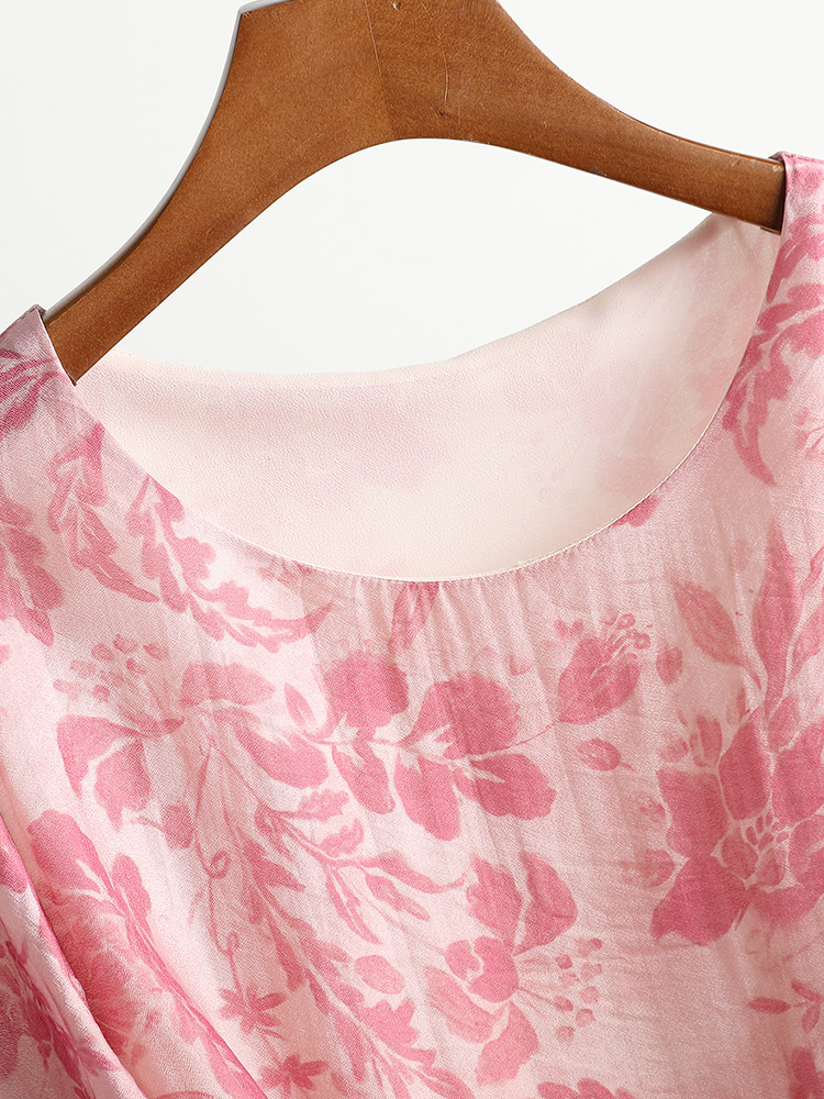 https://fulmo-img-server.com/flower-fashion-factory/978ea054-fe5d-448d-9bc0-e529d5bb87d8.jpg