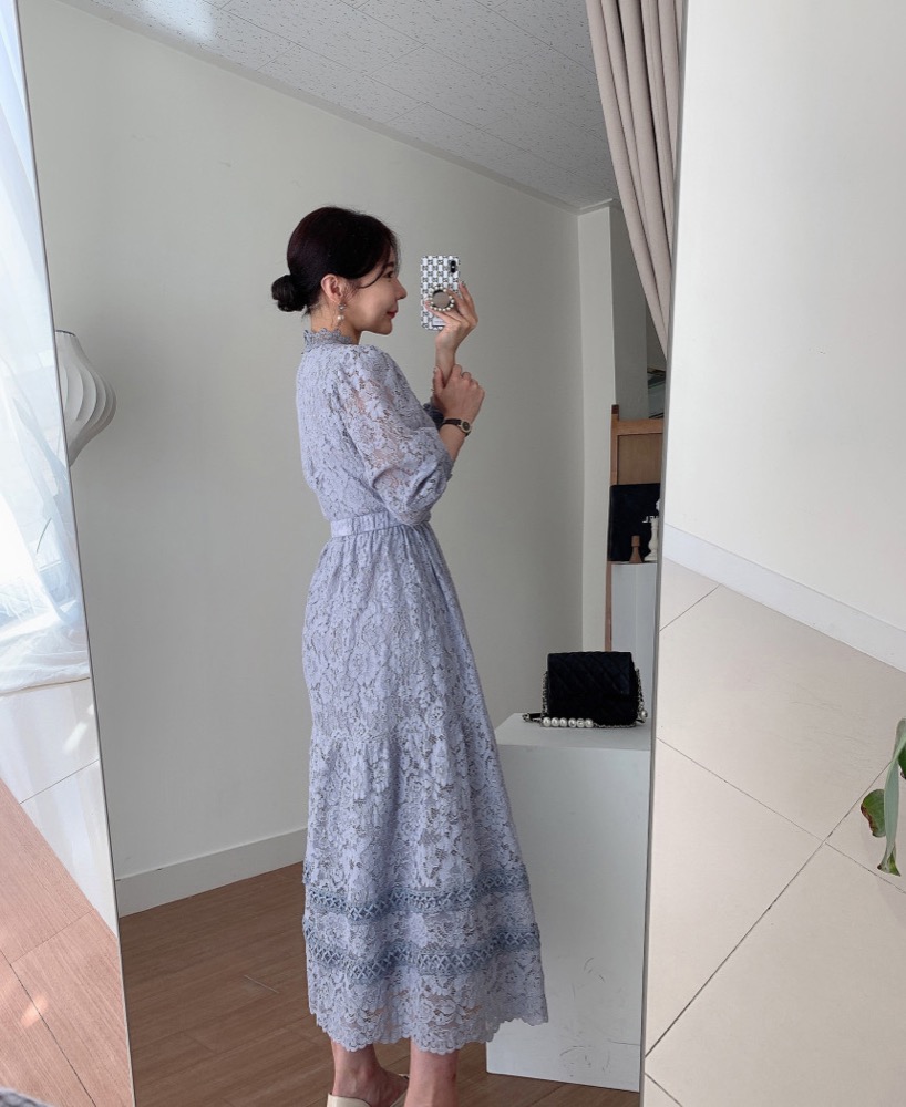 https://fulmo-img-server.com/flower-fashion-factory/9ba859fe-1e8e-4f09-a357-2d117f0b4481.jpg