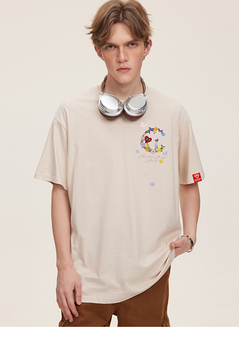 https://fulmo-img-server.com/flower-fashion-factory/9c9bb2e3-db7e-42ea-ab7e-9f481490a81c.jpg