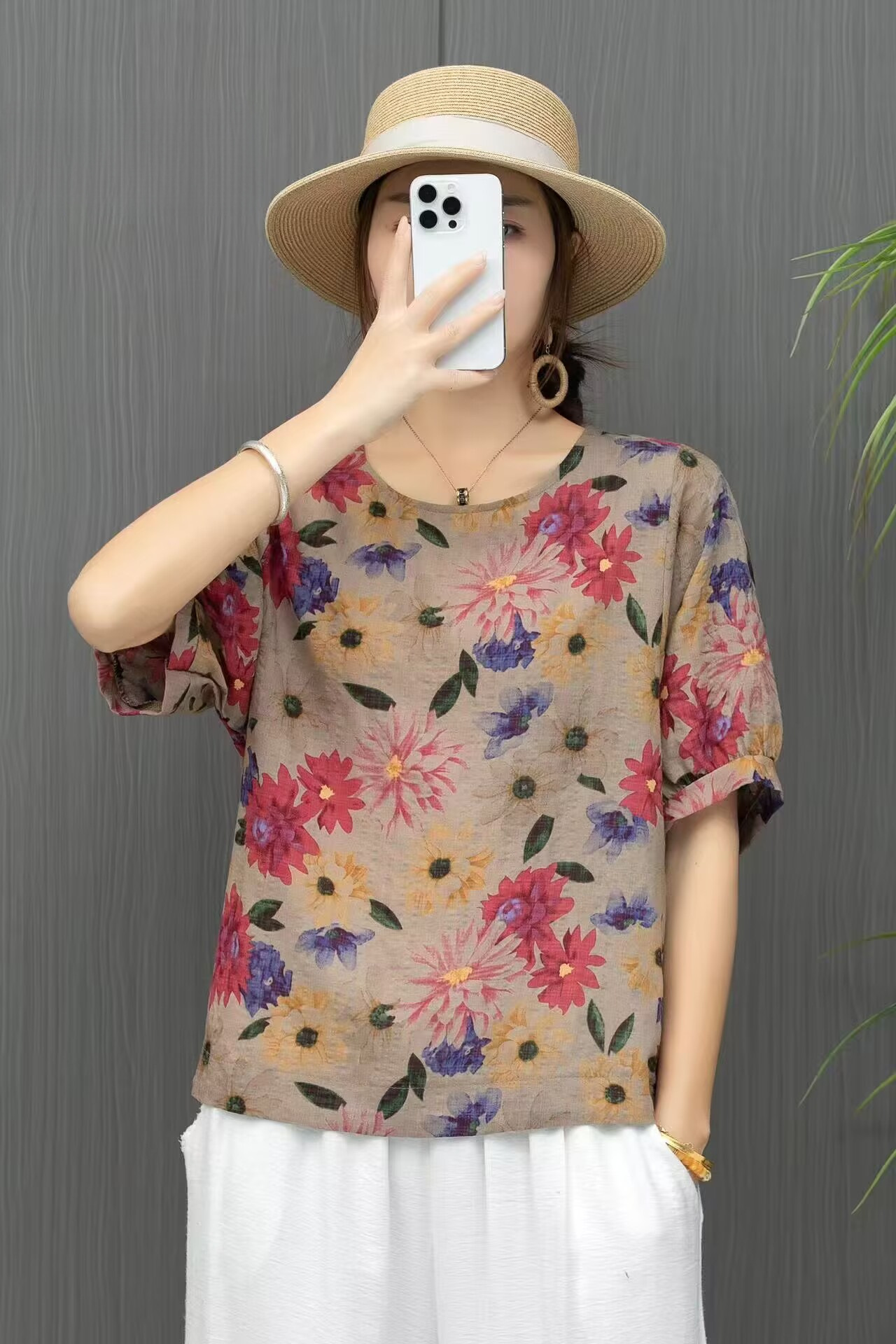 https://fulmo-img-server.com/flower-fashion-factory/9d38f6d0-488e-430e-9654-811acd957e69.jpg