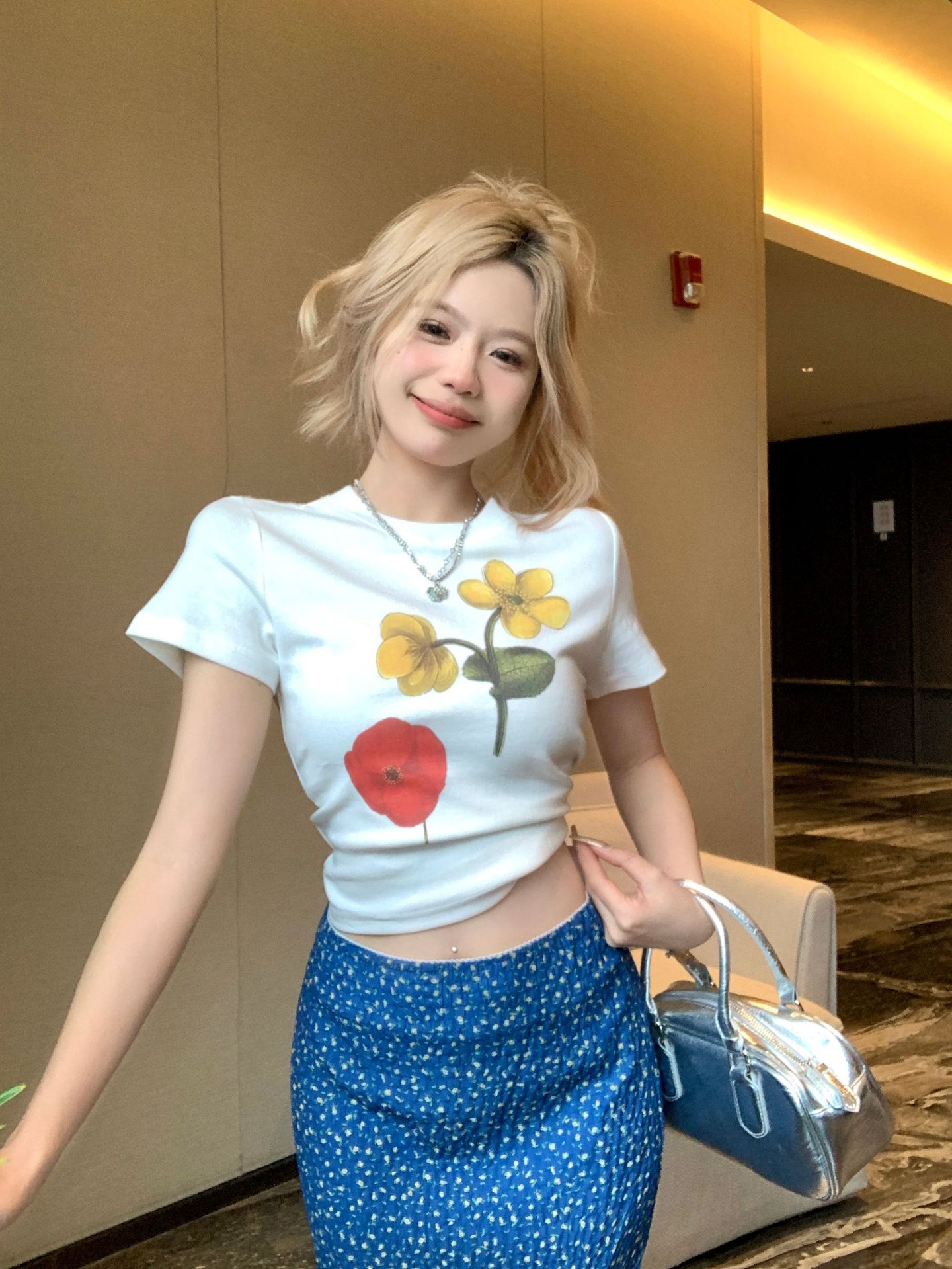 花柄 ファッション 野花の詩 ボタニカル短丈Tシャツ