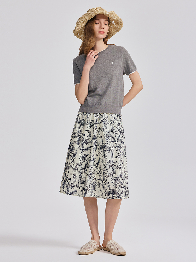 https://fulmo-img-server.com/flower-fashion-factory/a0aeee35-05f6-47ae-a27c-44fc7e0039dc.jpg
